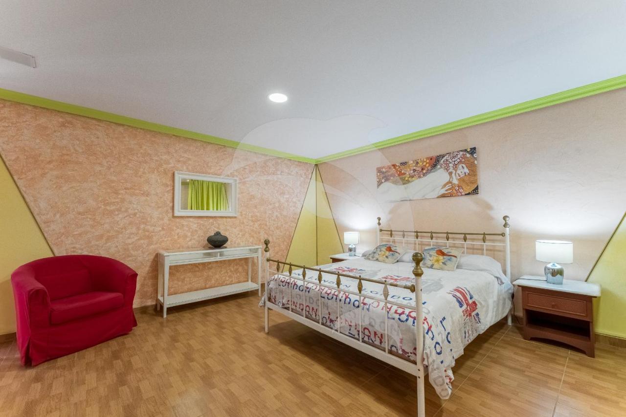 Apartamentos Los Delfines เอลเมดาโน ภายนอก รูปภาพ